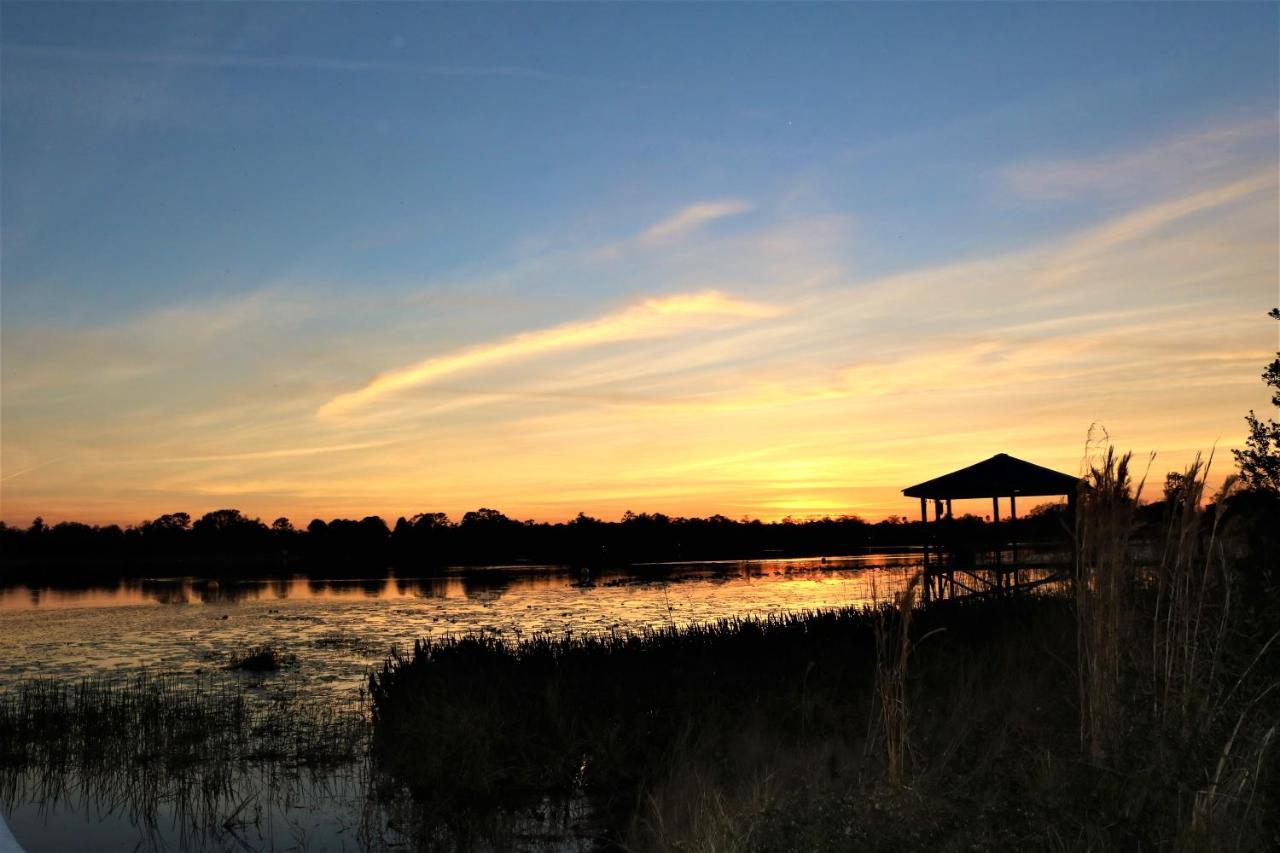 Howard Johnson By Wyndham Lake Front Park Киссимми Экстерьер фото